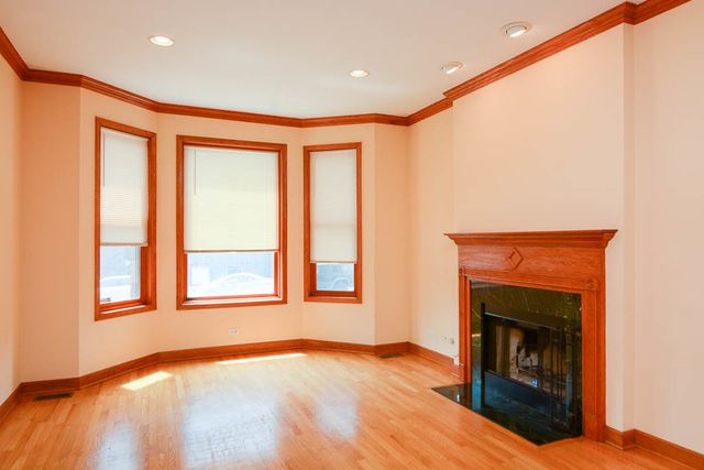 1720 W Augusta Avenue 1, Chicago, IL 60622