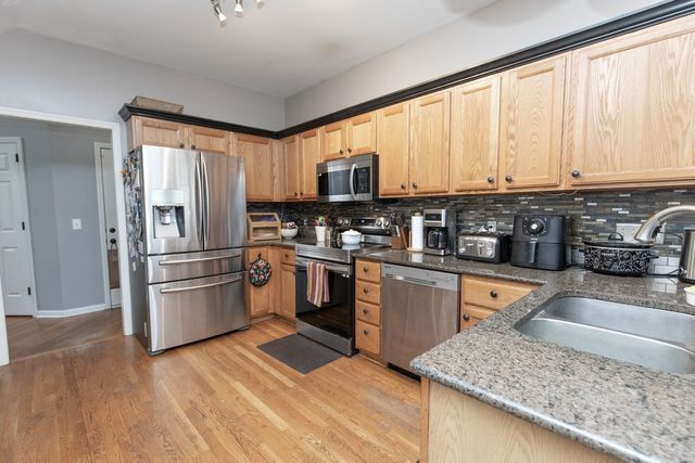 161 Mansker Park Dr, Hendersonville, TN 37075