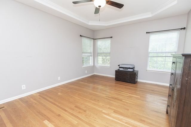 161 Mansker Park Dr, Hendersonville, TN 37075