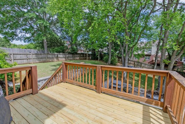 161 Mansker Park Dr, Hendersonville, TN 37075