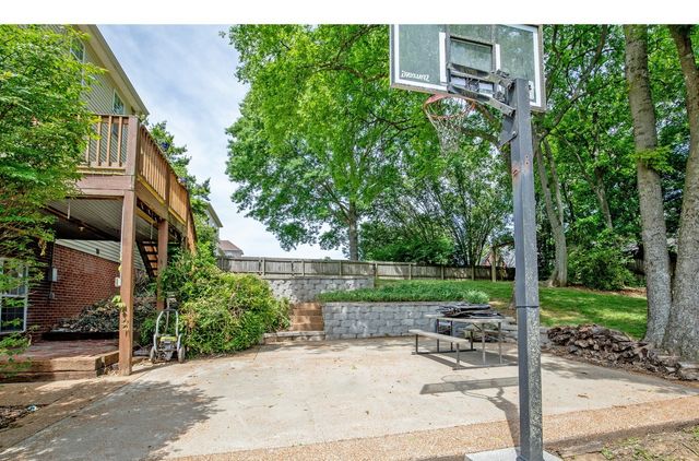 161 Mansker Park Dr, Hendersonville, TN 37075