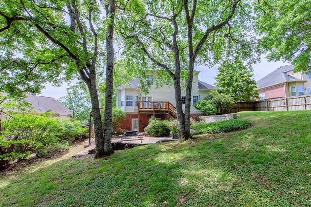 161 Mansker Park Dr, Hendersonville, TN 37075
