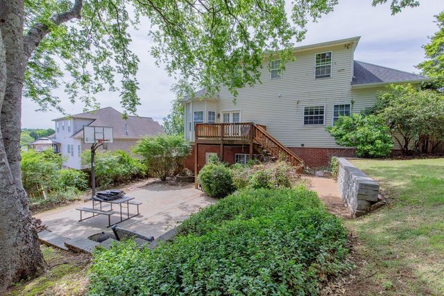 161 Mansker Park Dr, Hendersonville, TN 37075