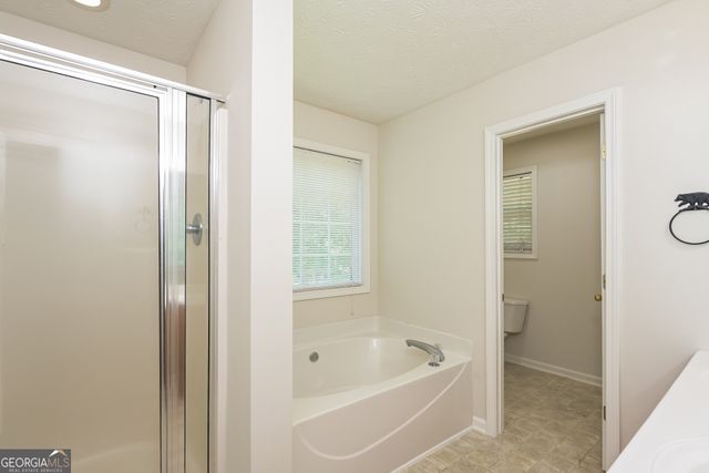 5302 Morgan Manor Drive, Lula, GA 30554