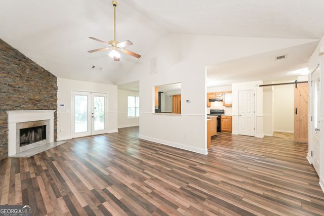 5302 Morgan Manor Drive, Lula, GA 30554
