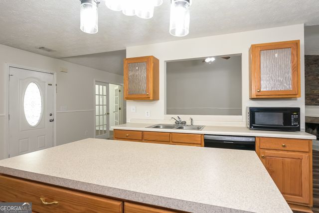 5302 Morgan Manor Drive, Lula, GA 30554