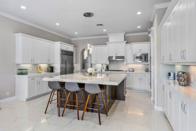 17511 Cadena Drive, Boca Raton, FL 33496