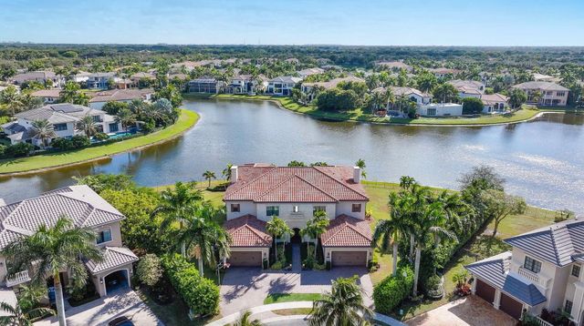 17511 Cadena Drive, Boca Raton, FL 33496