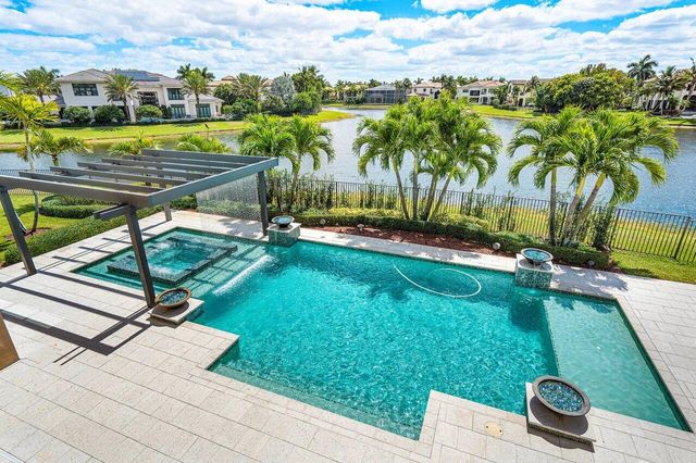 17511 Cadena Drive, Boca Raton, FL 33496