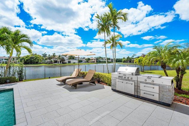 17511 Cadena Drive, Boca Raton, FL 33496
