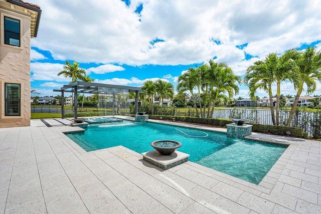 17511 Cadena Drive, Boca Raton, FL 33496