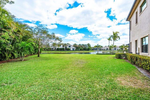 17511 Cadena Drive, Boca Raton, FL 33496