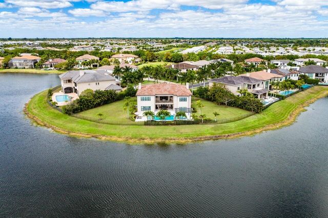 17511 Cadena Drive, Boca Raton, FL 33496