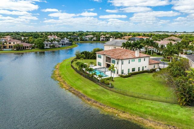 17511 Cadena Drive, Boca Raton, FL 33496