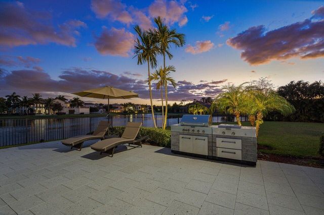 17511 Cadena Drive, Boca Raton, FL 33496