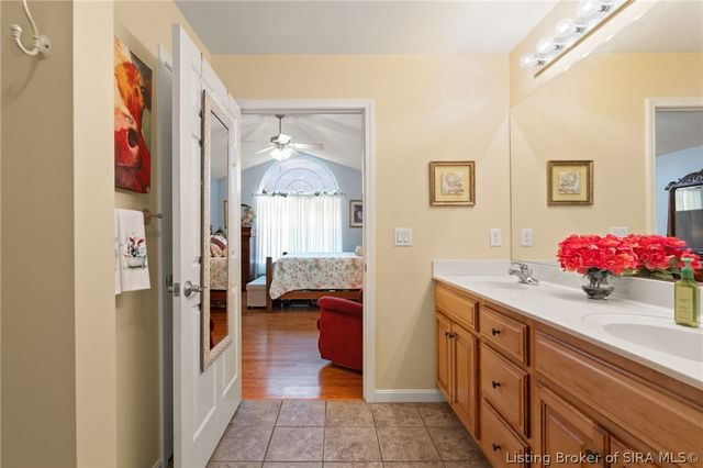 3617 Stonecreek Circle C, Jeffersonville, IN 47130