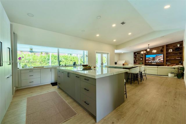 10461 SW 121st St, Miami, FL 33176