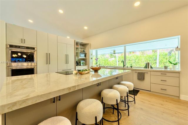 10461 SW 121st St, Miami, FL 33176