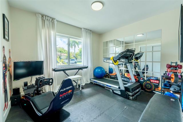 10461 SW 121st St, Miami, FL 33176