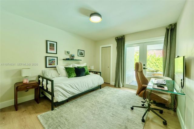 10461 SW 121st St, Miami, FL 33176