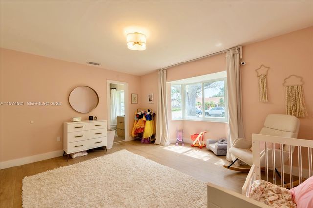 10461 SW 121st St, Miami, FL 33176