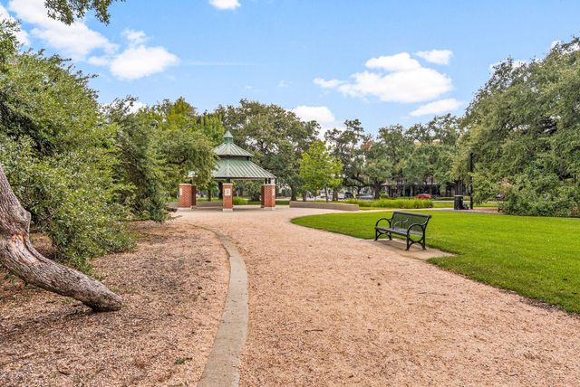 3105 Caroline Street, Houston, TX 77004