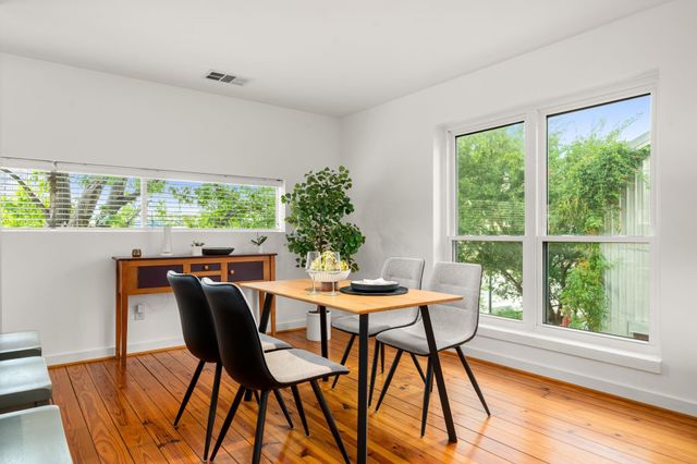 3105 Caroline Street, Houston, TX 77004