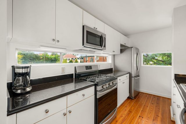 3105 Caroline Street, Houston, TX 77004