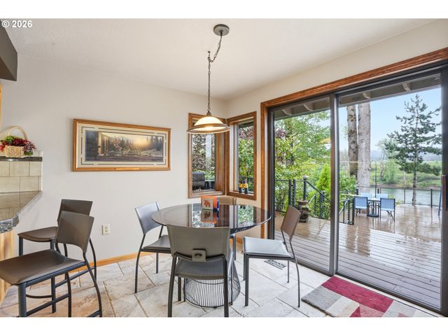 23905 BUTTEVILLE Rd Ne, Aurora, OR 97002