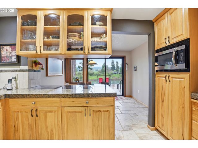 23905 BUTTEVILLE Rd Ne, Aurora, OR 97002
