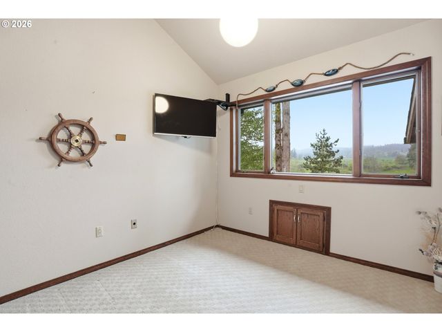23905 BUTTEVILLE Rd Ne, Aurora, OR 97002