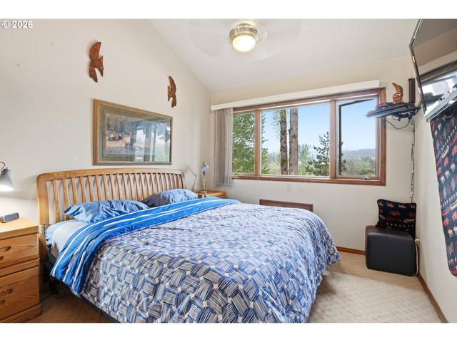23905 BUTTEVILLE Rd Ne, Aurora, OR 97002