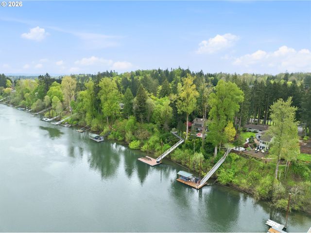 23905 BUTTEVILLE Rd Ne, Aurora, OR 97002