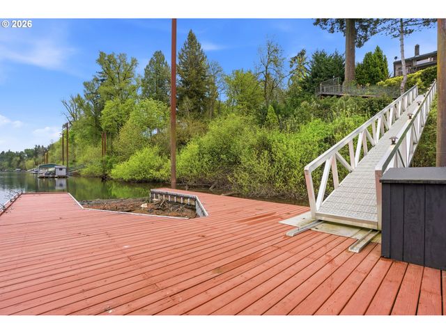 23905 BUTTEVILLE Rd Ne, Aurora, OR 97002