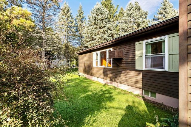 448 Jordan Point Road, Isle La Motte, VT 05463