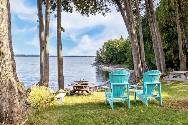 448 Jordan Point Road, Isle La Motte, VT 05463