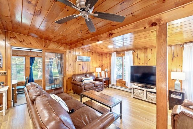 448 Jordan Point Road, Isle La Motte, VT 05463