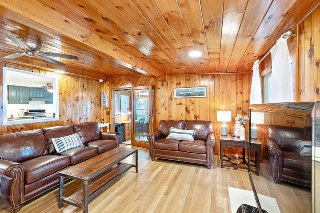 448 Jordan Point Road, Isle La Motte, VT 05463