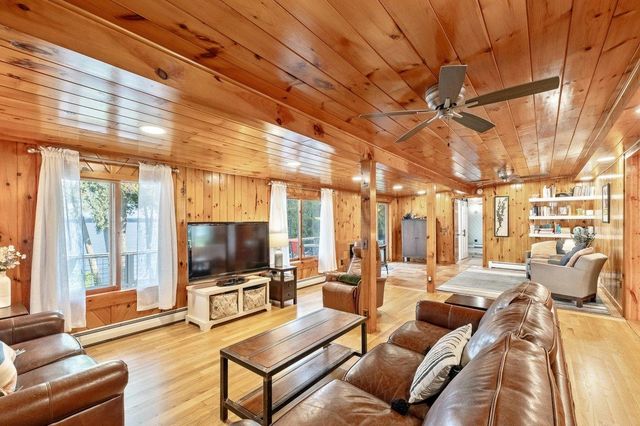 448 Jordan Point Road, Isle La Motte, VT 05463