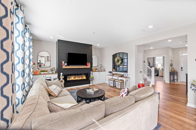 137 Shadowdale Lane, Rolesville, NC 27571