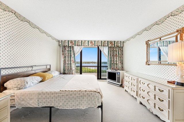 2660 S Ocean Boulevard 703s, Palm Beach, FL 33480