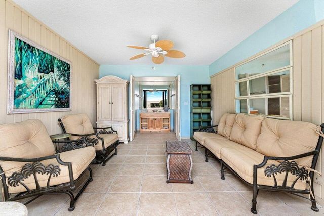 2660 S Ocean Boulevard 703s, Palm Beach, FL 33480