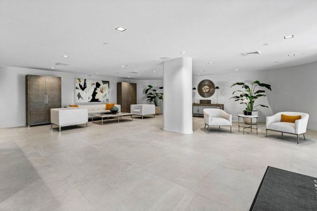 2660 S Ocean Boulevard 703s, Palm Beach, FL 33480