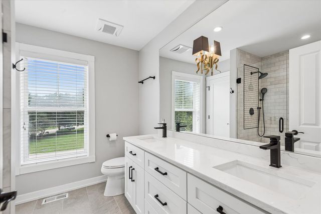 634 Indian Path Road, Grayslake, IL 60030