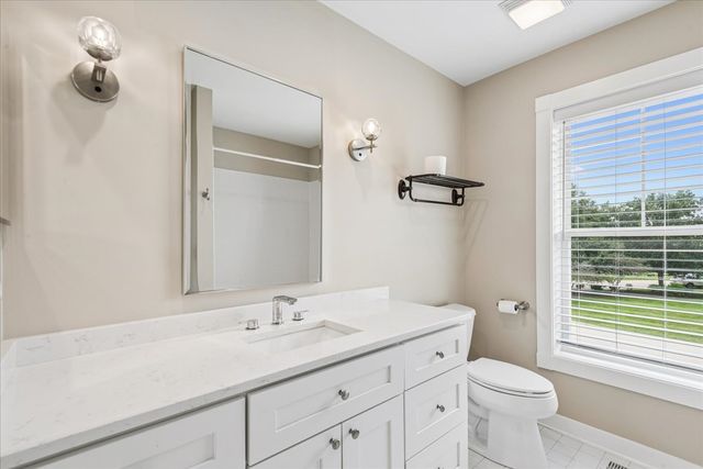 634 Indian Path Road, Grayslake, IL 60030