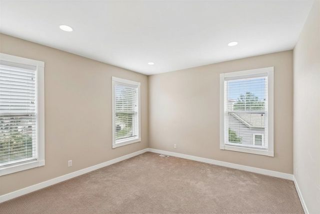 634 Indian Path Road, Grayslake, IL 60030