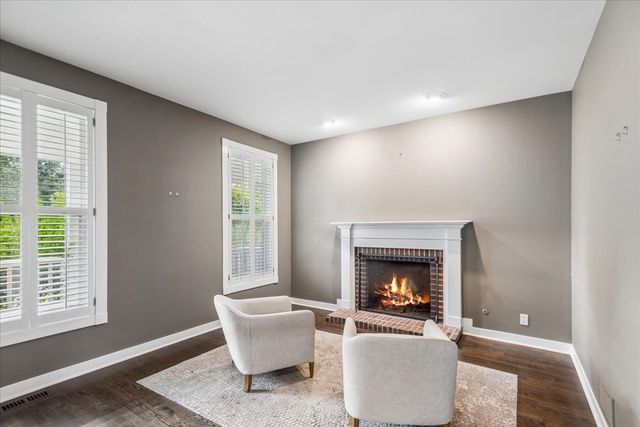 634 Indian Path Road, Grayslake, IL 60030