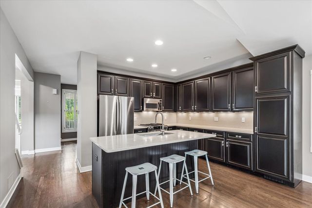 634 Indian Path Road, Grayslake, IL 60030
