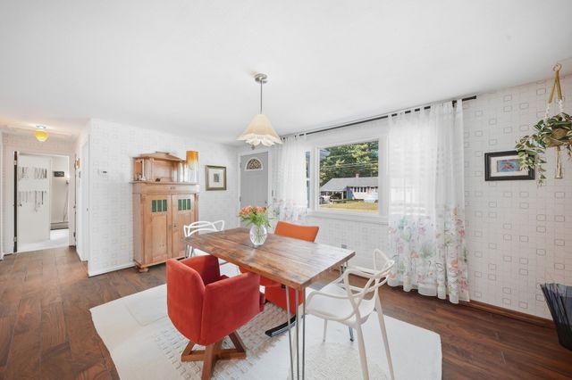 8 Revere Rd, Tewksbury, MA 01876