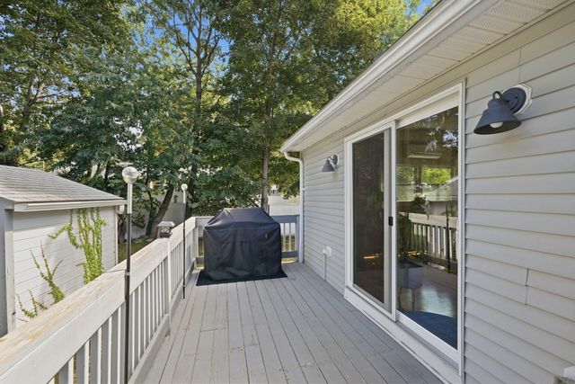 8 Revere Rd, Tewksbury, MA 01876